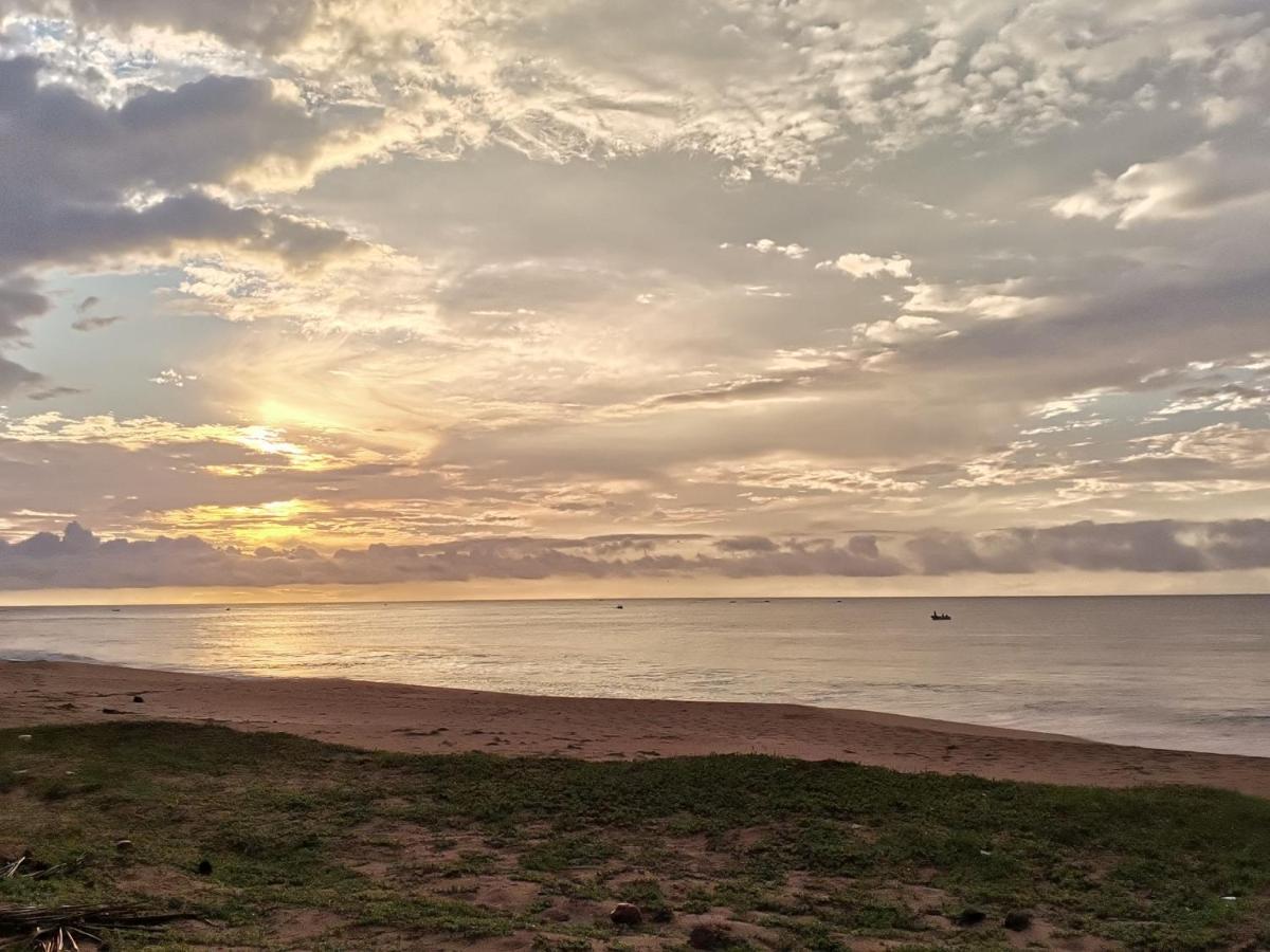Helios Beach Resort Tangalle Dış mekan fotoğraf