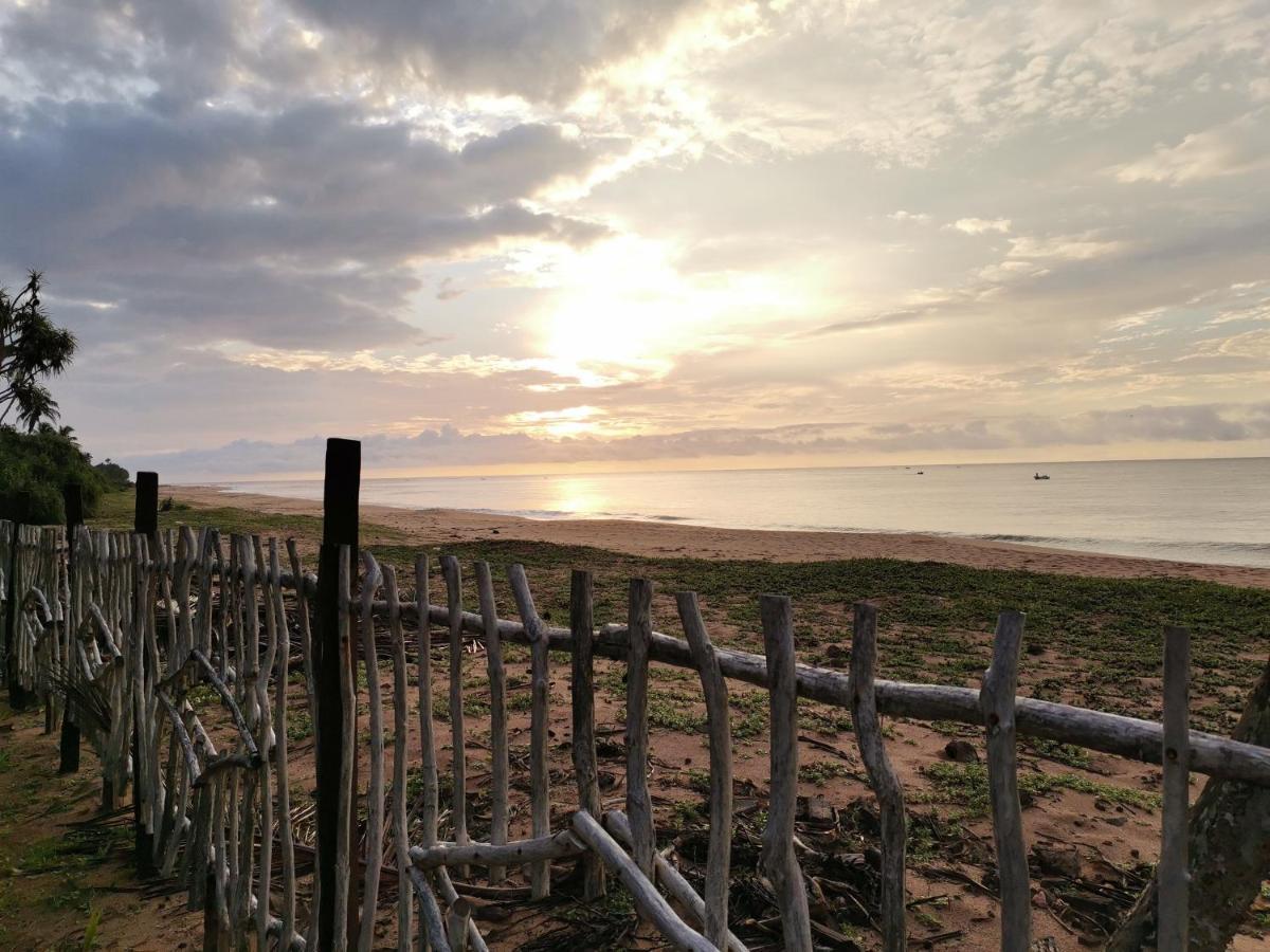 Helios Beach Resort Tangalle Dış mekan fotoğraf
