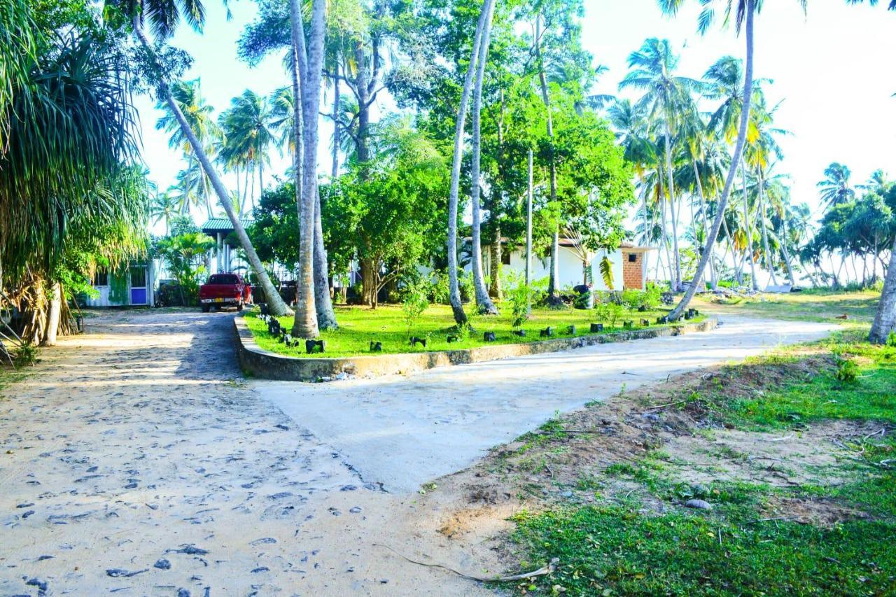 Helios Beach Resort Tangalle Dış mekan fotoğraf
