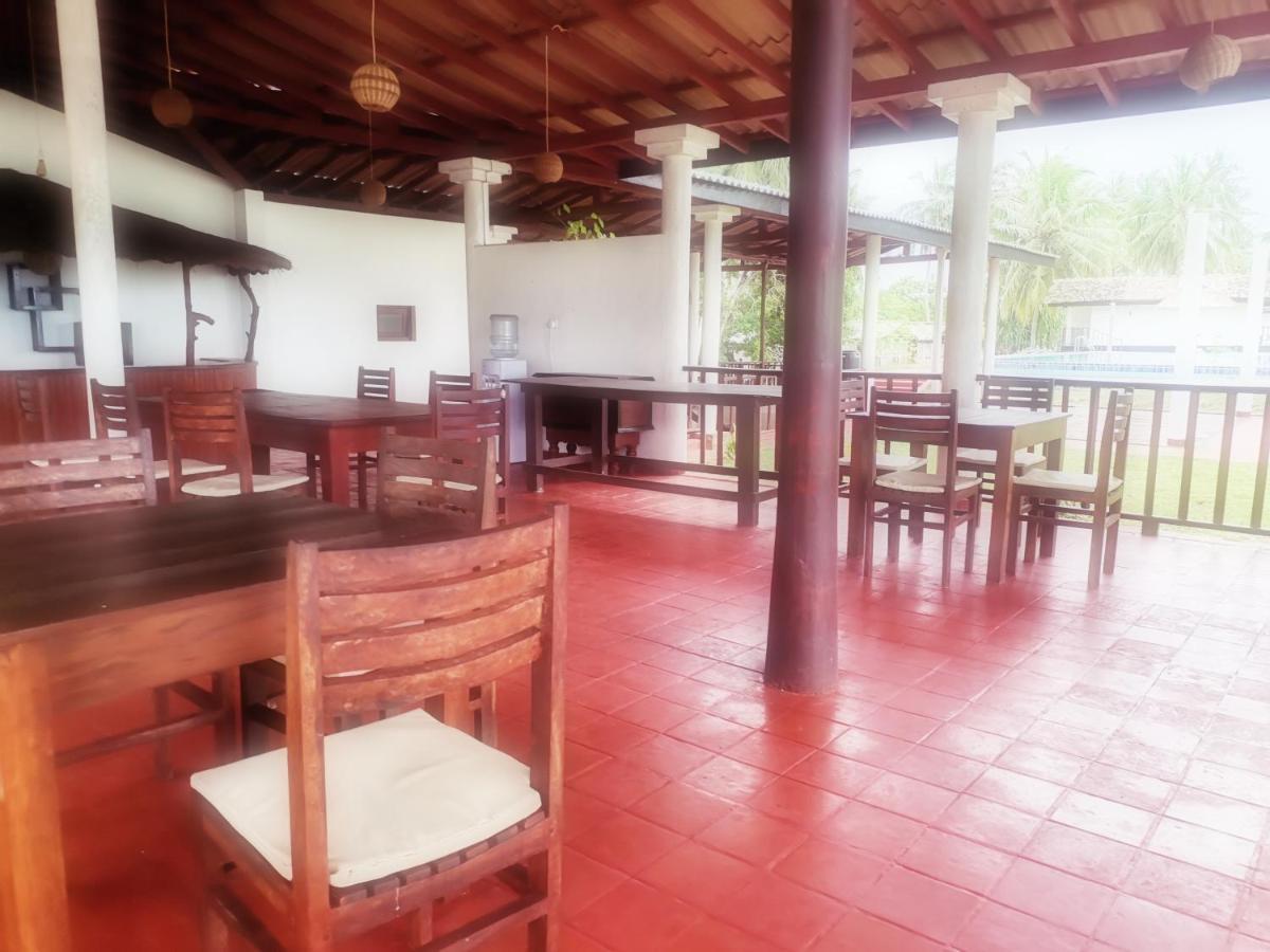 Helios Beach Resort Tangalle Dış mekan fotoğraf
