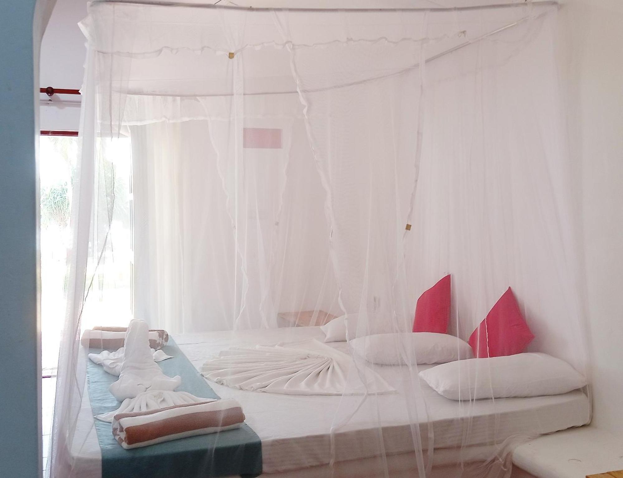 Helios Beach Resort Tangalle Dış mekan fotoğraf