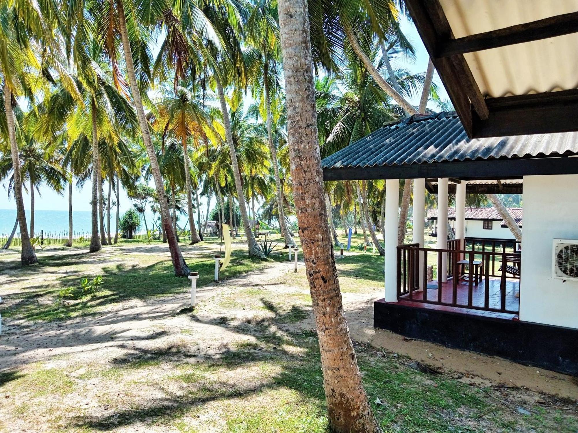 Helios Beach Resort Tangalle Dış mekan fotoğraf