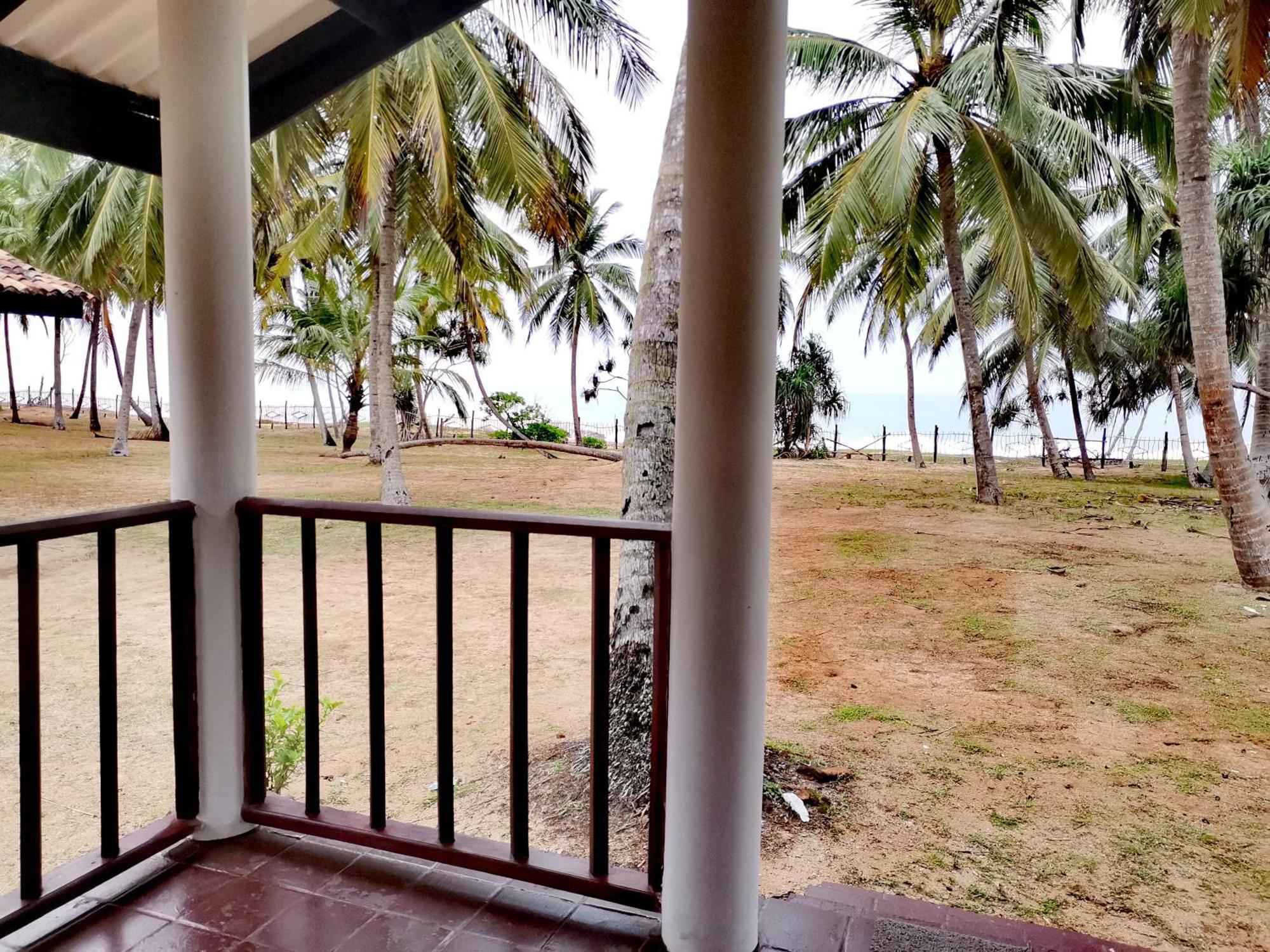 Helios Beach Resort Tangalle Dış mekan fotoğraf